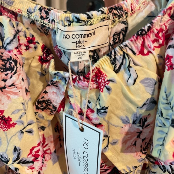 Floral Off-Shoulder Ruffle Top - Picture 3 of 3